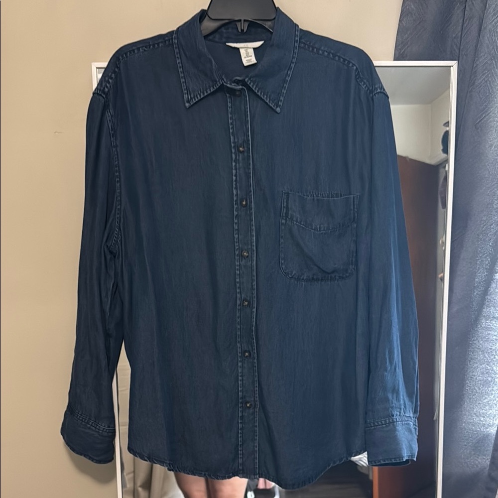 H&M Dark Navy Long-Sleeve Button-Down Shirt